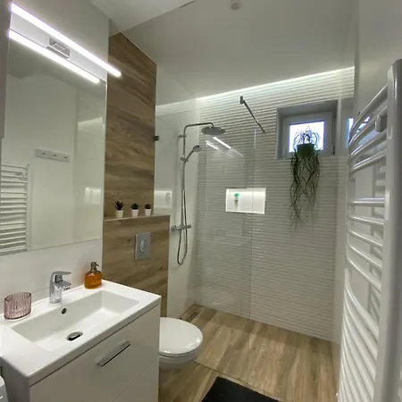 Apartment T27 Free Parking Ingyenes Zart Parkolo Gyor
