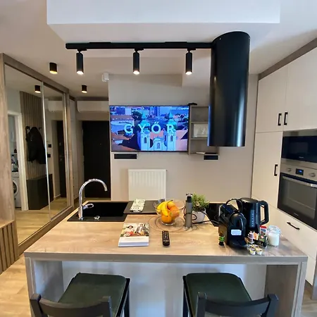 T27 - With Free Parking And Large Balcony